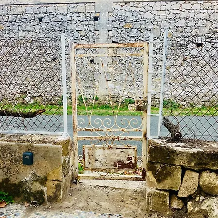 Petit Chai Au Coeur De Village Casa de Férias *